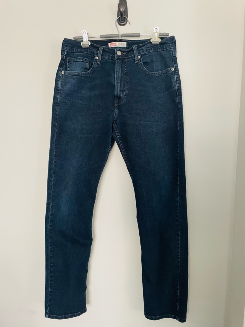 Men's Levi’s Signature Regular Taper Slim Jeans in Indigo Wash